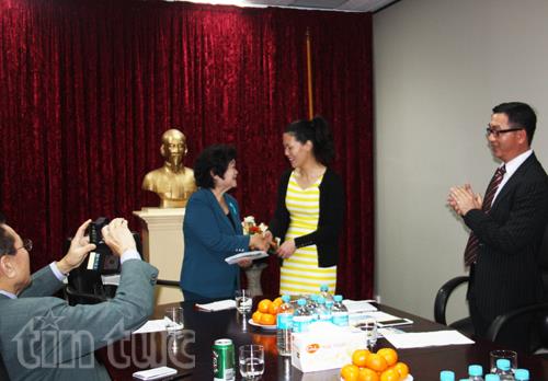 ປະຊາຄົມຊາວຫວຽດນາມອາໄສຢູ່ອົດສຕາລີຮ່ວມແຮງຮ່ວມໃຈເພື່ອຮ່ວາງຊາ,ເຈື່ອງຊາທີ່ຮັກແພງ